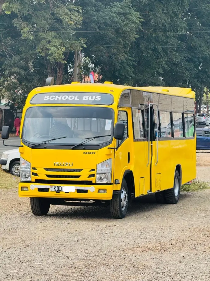 Isuzu NQR Bus